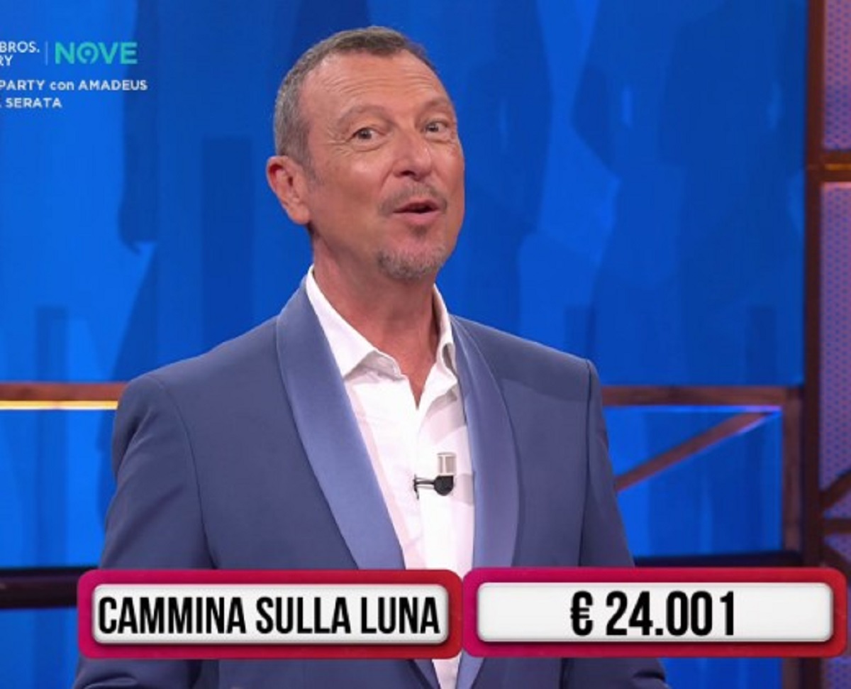 Amadeus chissà chi è nove