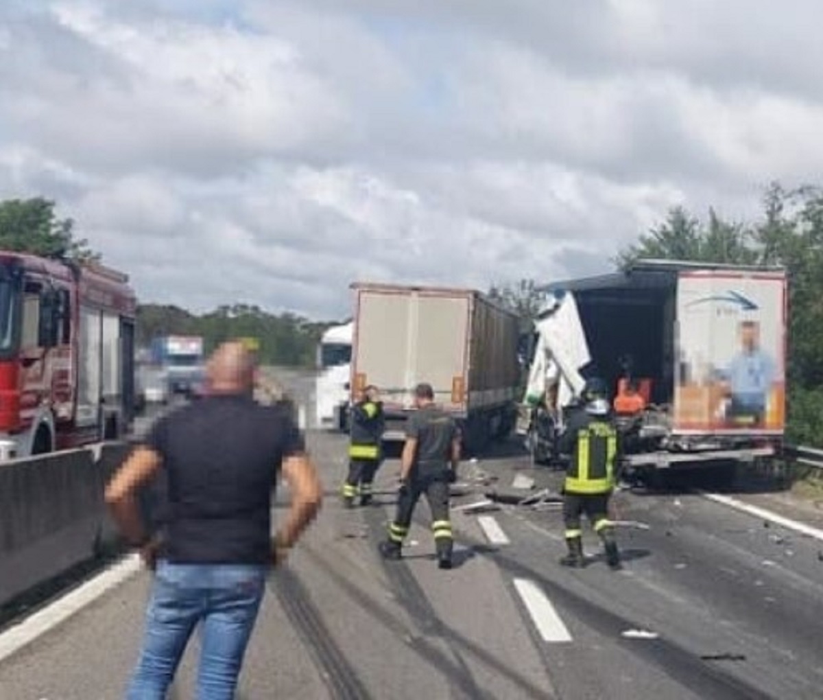 incidente pontina coinvolti mezzi pesanti 24 settembre 2024 