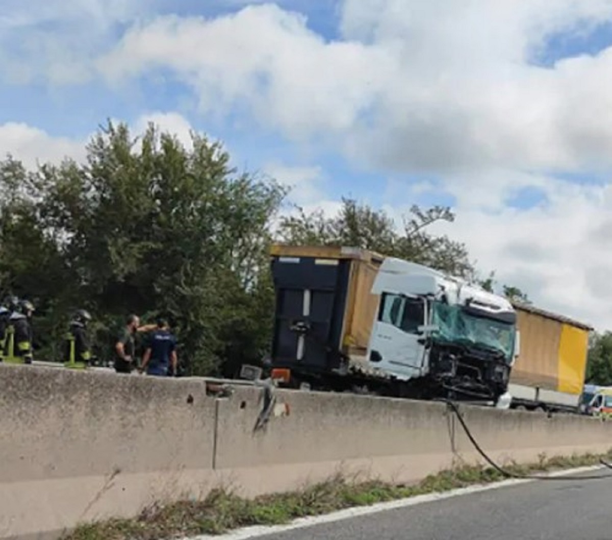 incidente pontina coinvolti mezzi pesanti 24 settembre 2024 