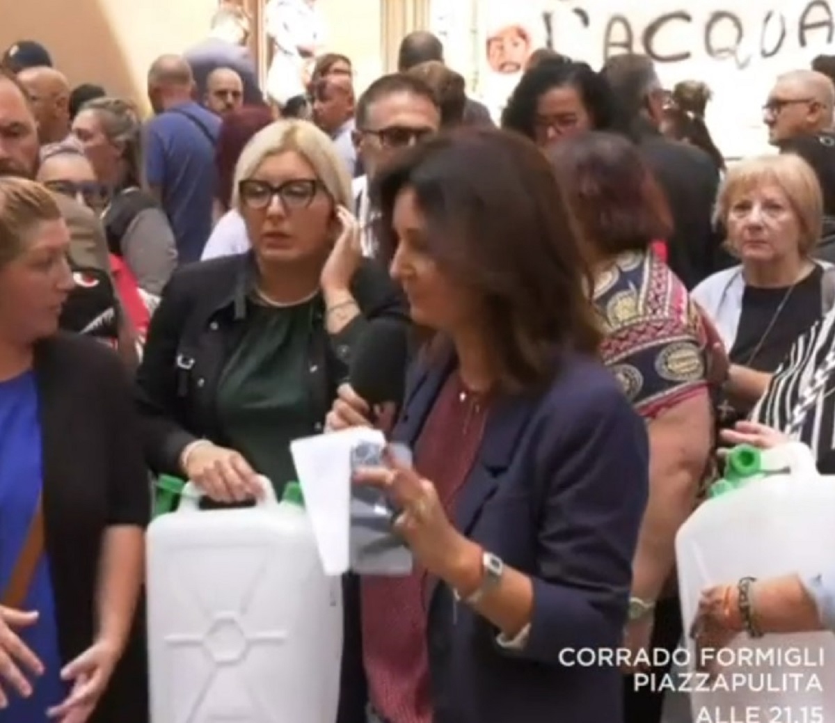 L'aria che tira, malore in diretta per il sindaco di Caltanissetta