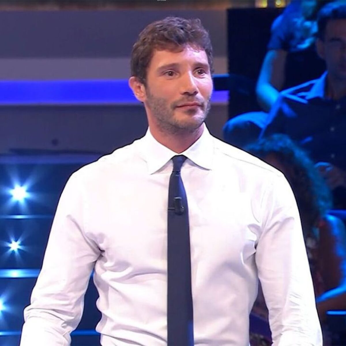 “Sei un tirchio”. Affari Tuoi, caos in studio tra Simona e il Dottore