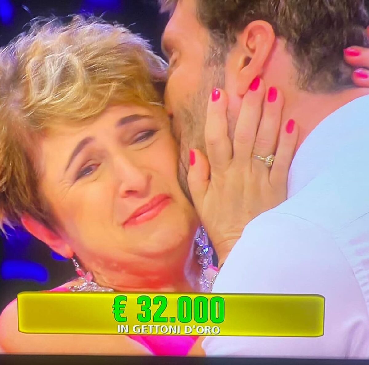 Affari Tuoi, Stefano De Martino esce dallo studio