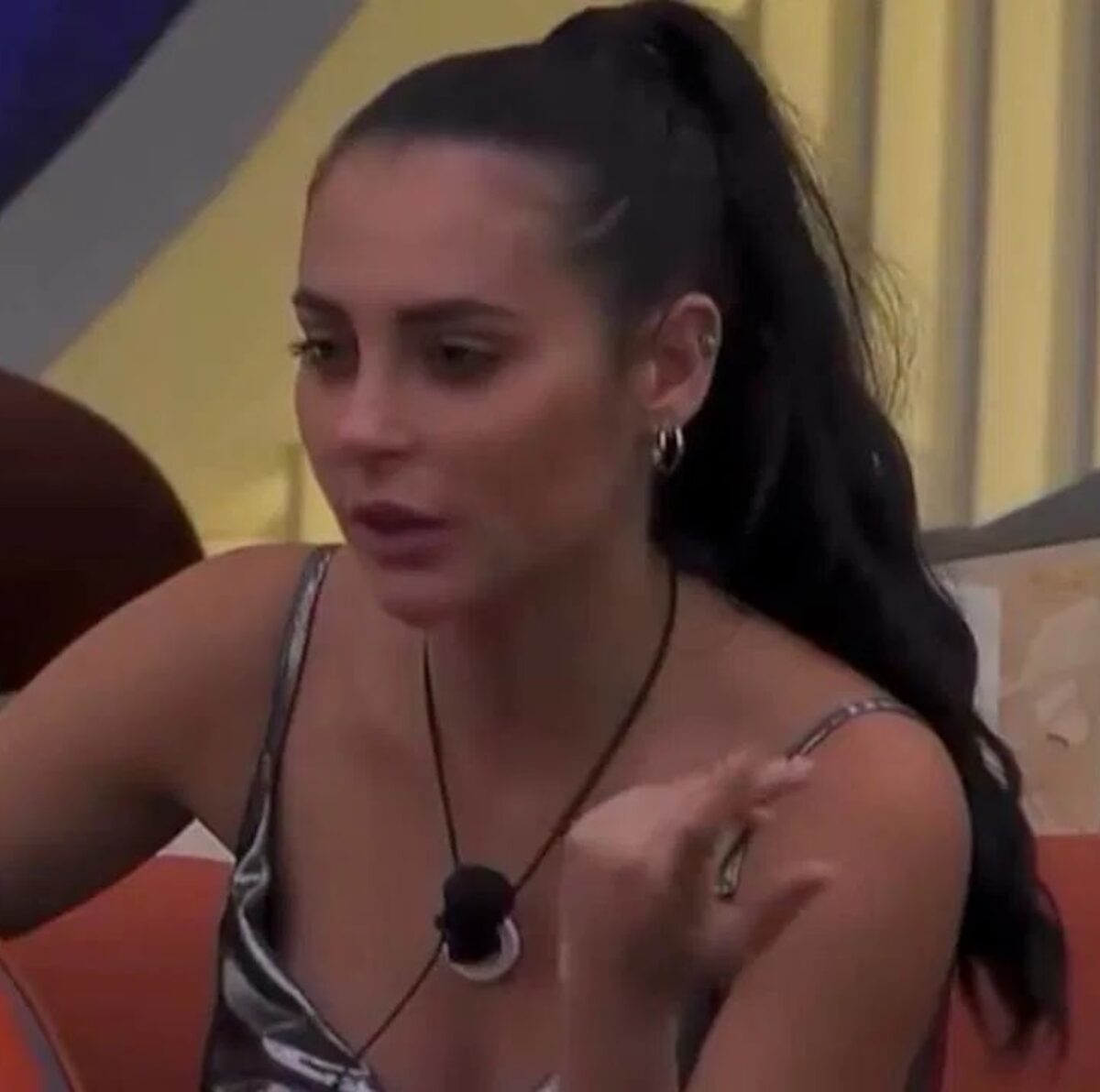 “Mi ha detto pu***”. Grande Fratello, l’accusa choc su Shaila
