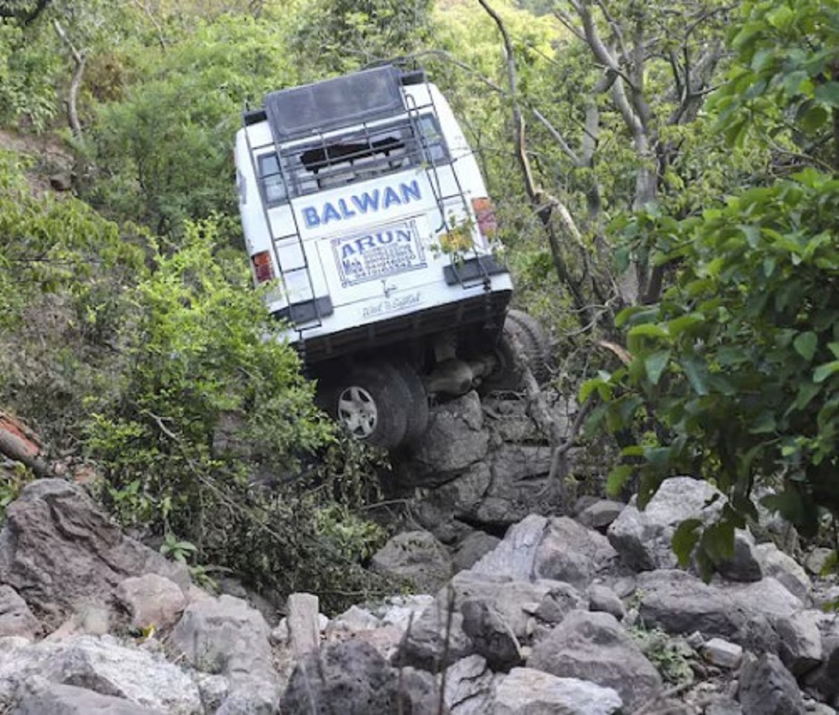 india autobus precipita burrone 36 morti 