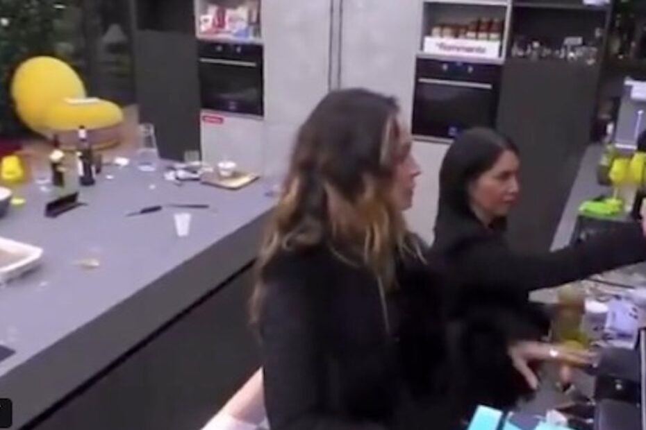 Grande Fratello, Jessica cambia con Helena e il pubblico la attacca