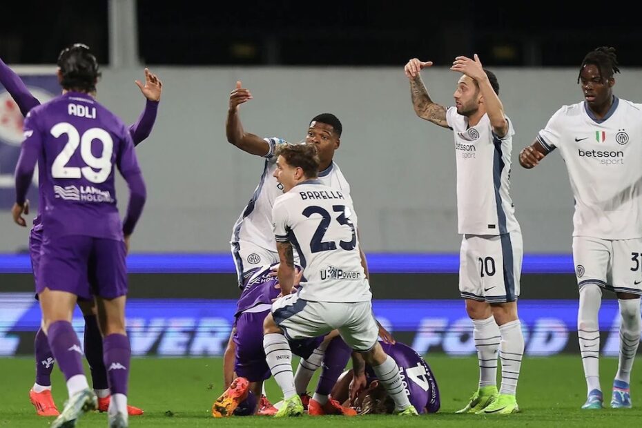 Malore in campo di Edoardo Bove, come sta e cosa è successo