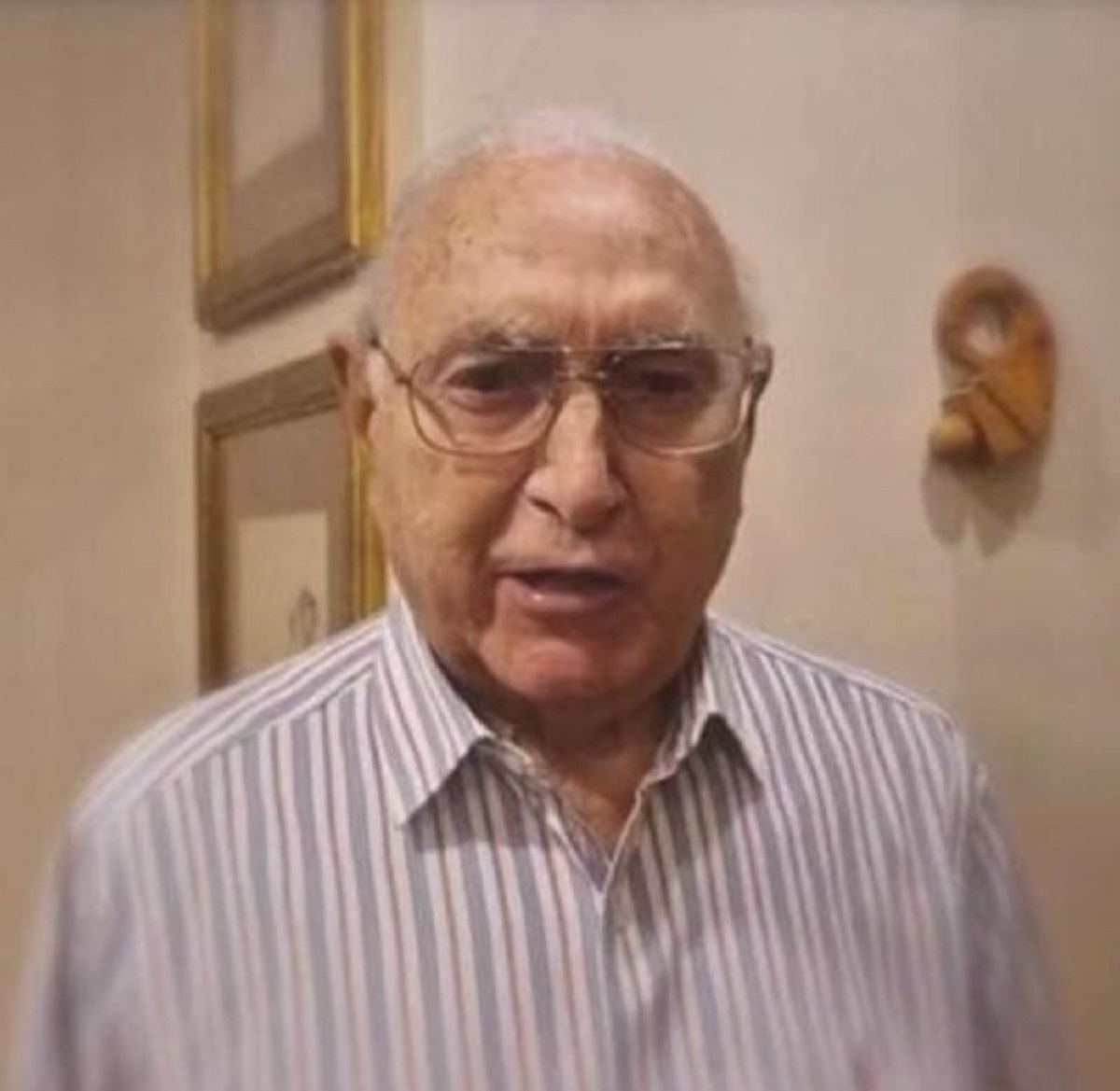 pippo baudo caduto in casa finisce in ospedale