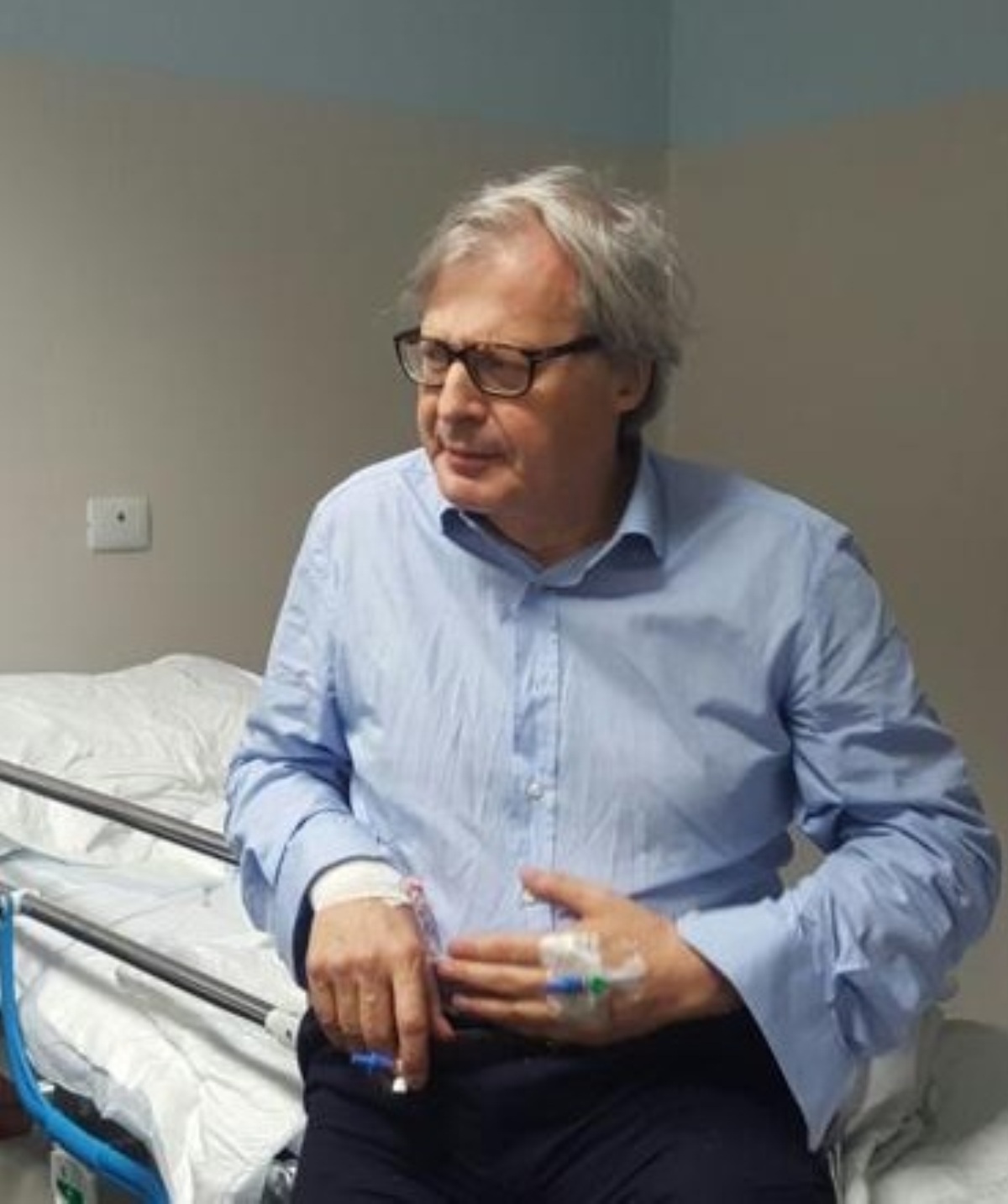 vittorio sgarbi come sta adesso ospedale
