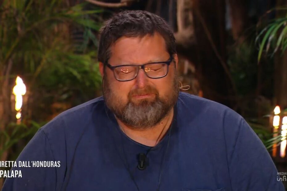 Isola dei Famosi Mario Adinolfi Lacrime