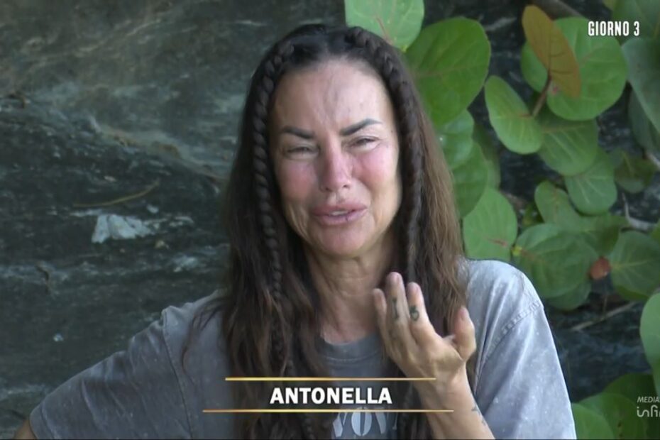 Isola dei Famosi Antonella Mosetti Lacrime