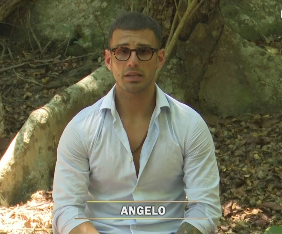 Isola dei Famosi, perché Angelo Famao è andato via