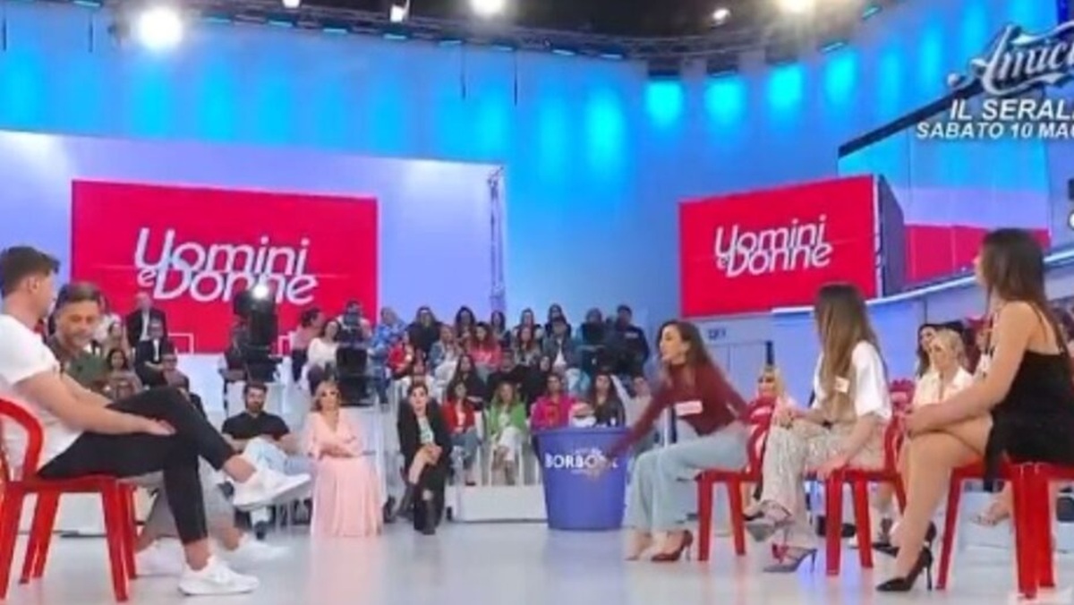 finita tra la coppia di uomini e donne porta chiusa per sempre da Caffeinamagazine.it finita tra la coppia di uomini e donne porta chiusa per sempre