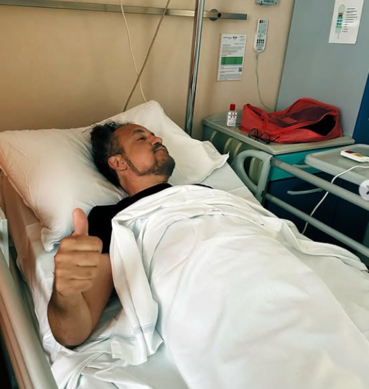 Compagno Cantante Ospedale