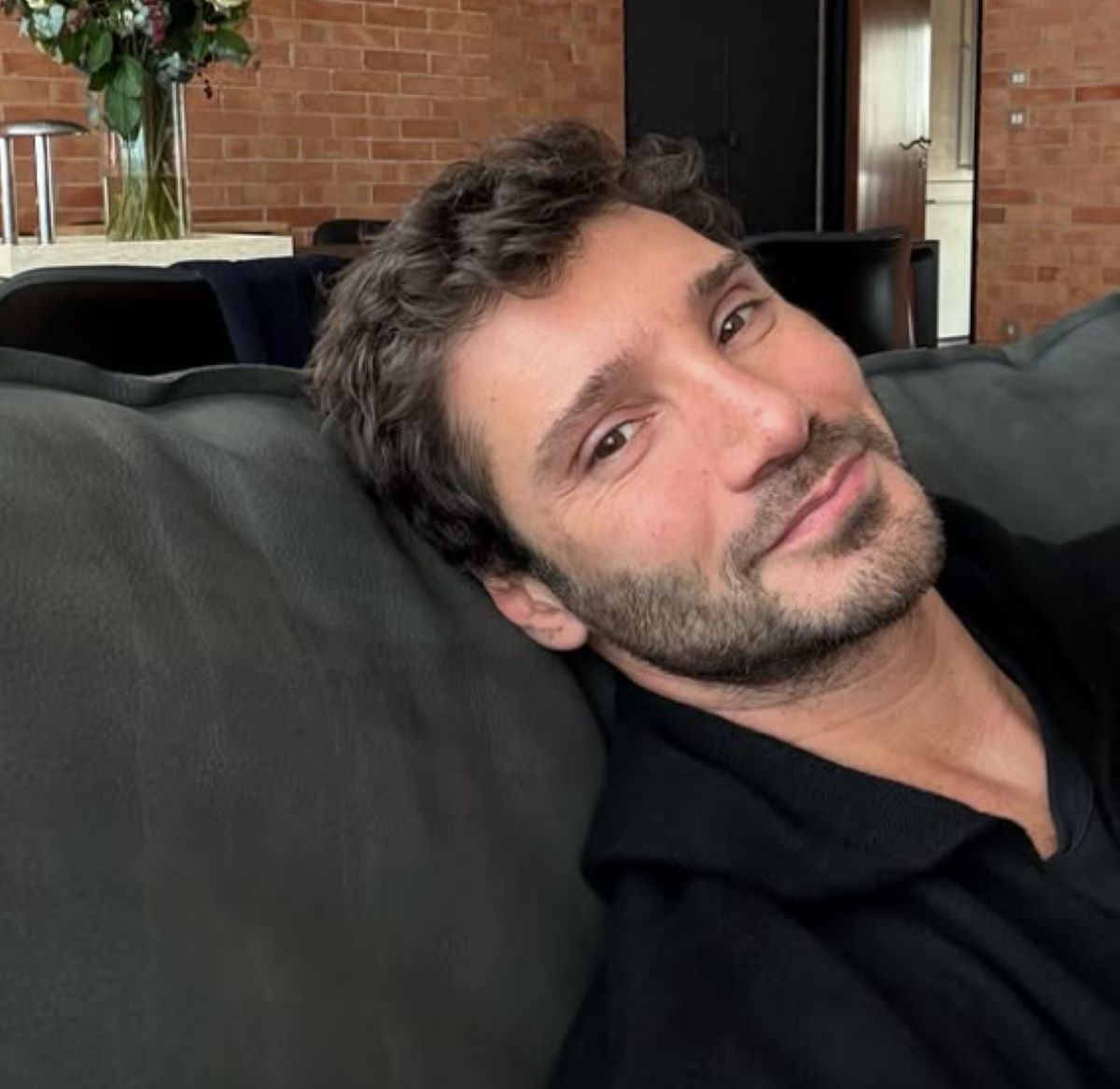 Stefano De Martino Ragazza Ricca