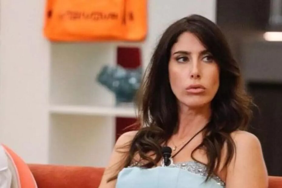 amanda lecciso messaggio cerca vecchio ricco