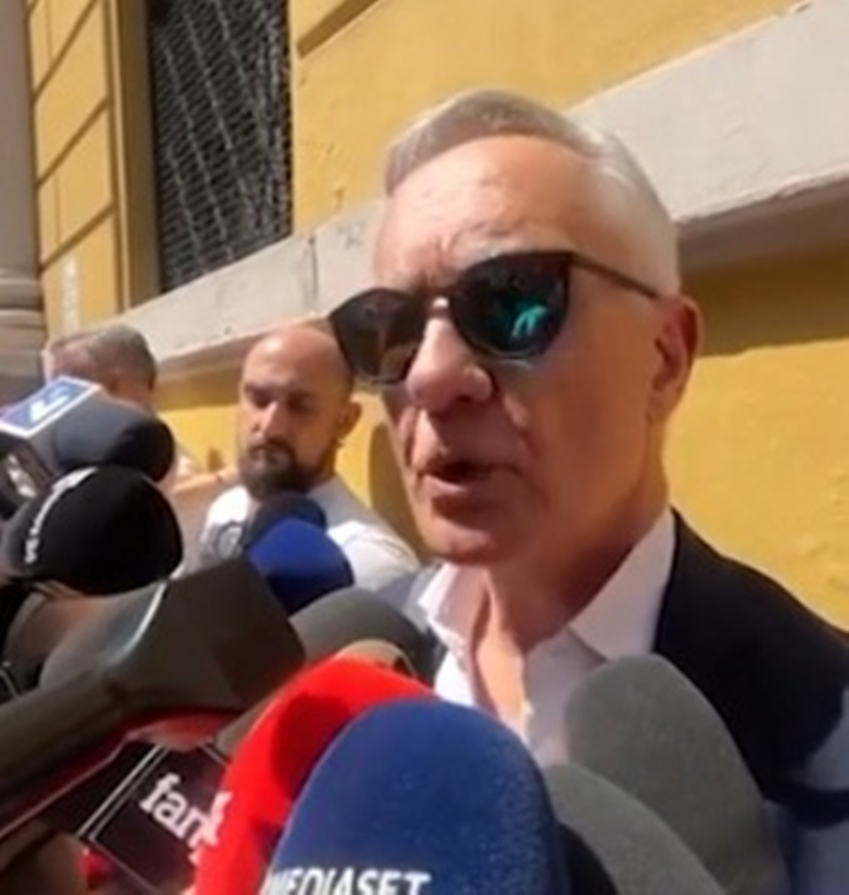 garlasco scoperta impronta sospetta legali sempio bloccano tutto