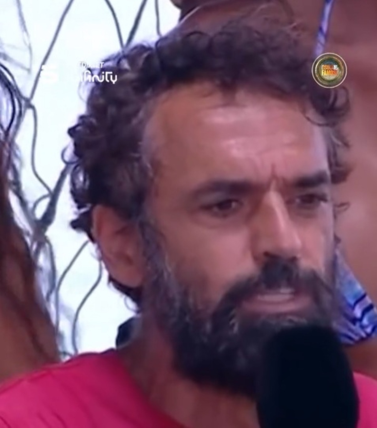 isola famosi gossip naufrago coppia aperta