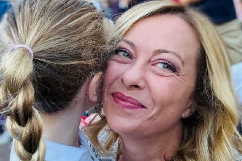 post contro figlia giorgia meloni parla autore