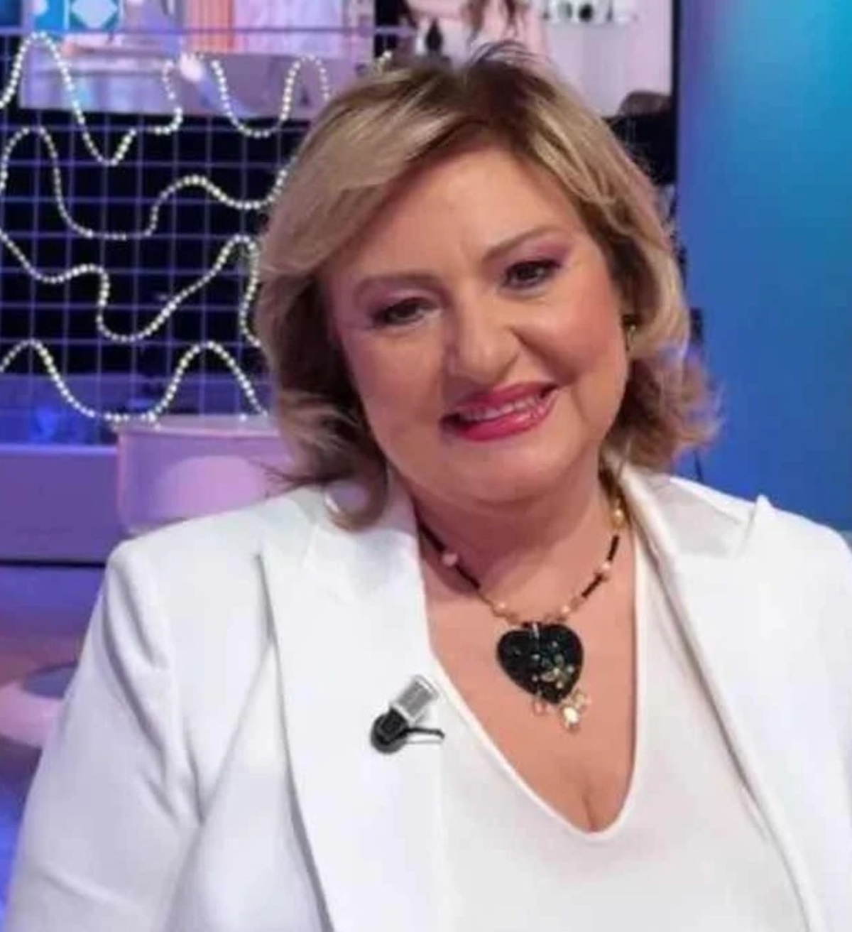 programmi rai cancellati brutta notizia monica setta