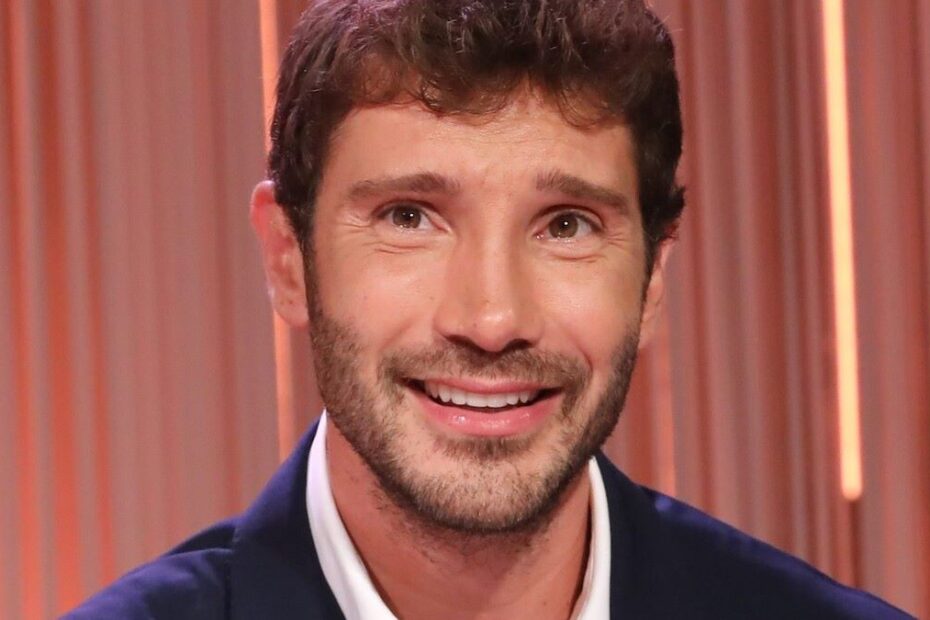 Stefano De Martino Ragazza