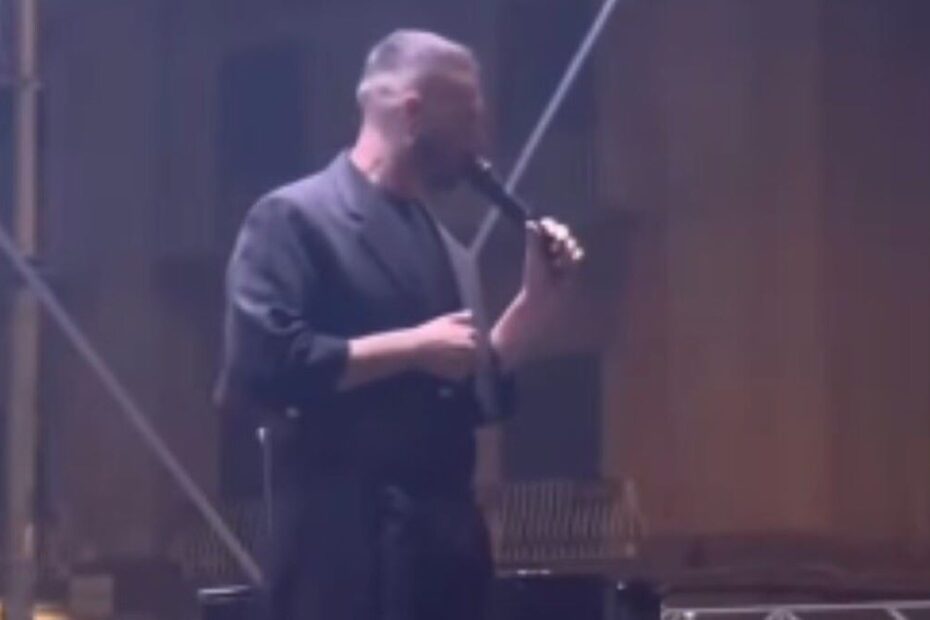 Cantante Italiano Insulti