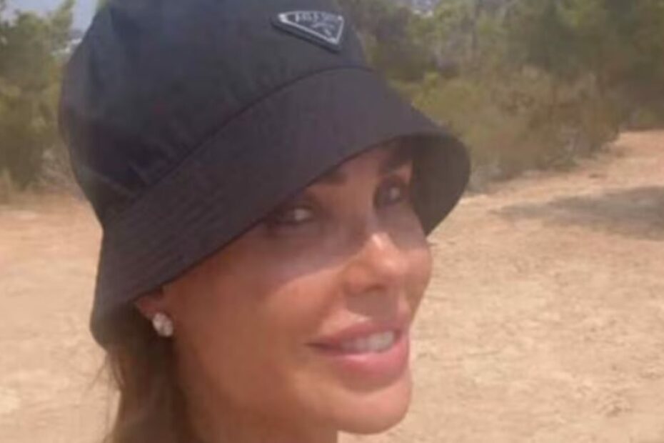 Ilary Blasi Cappello Prezzo
