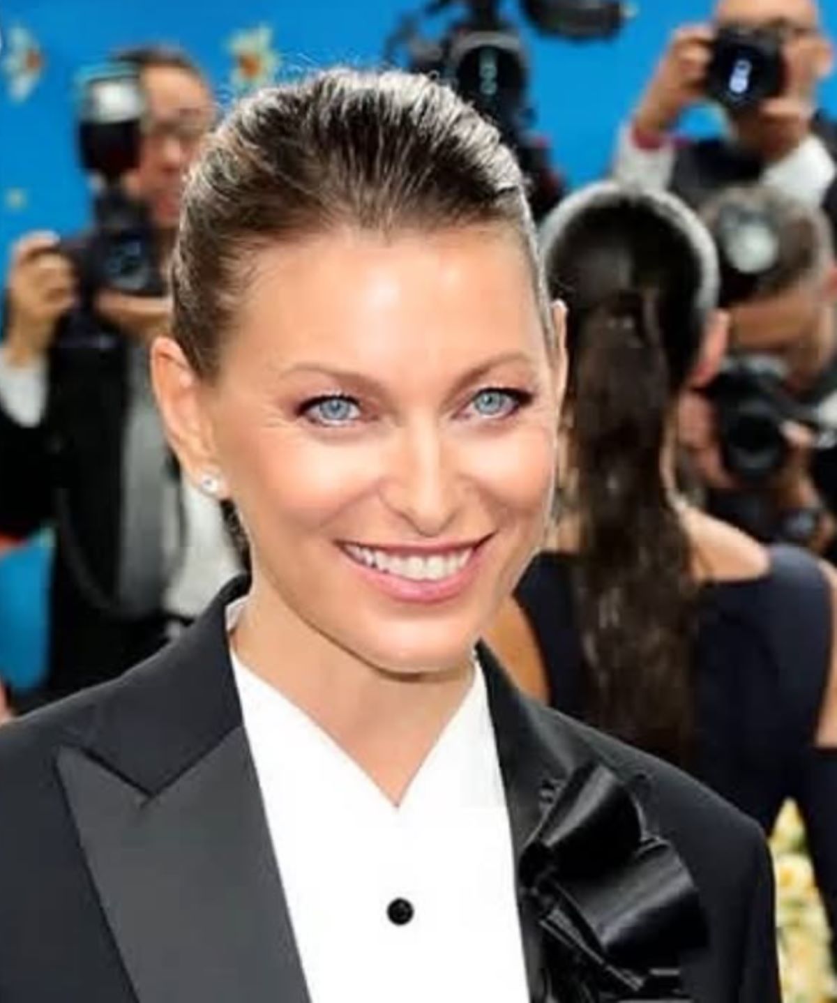 Conduttrice Tv Figlio 18 Anni