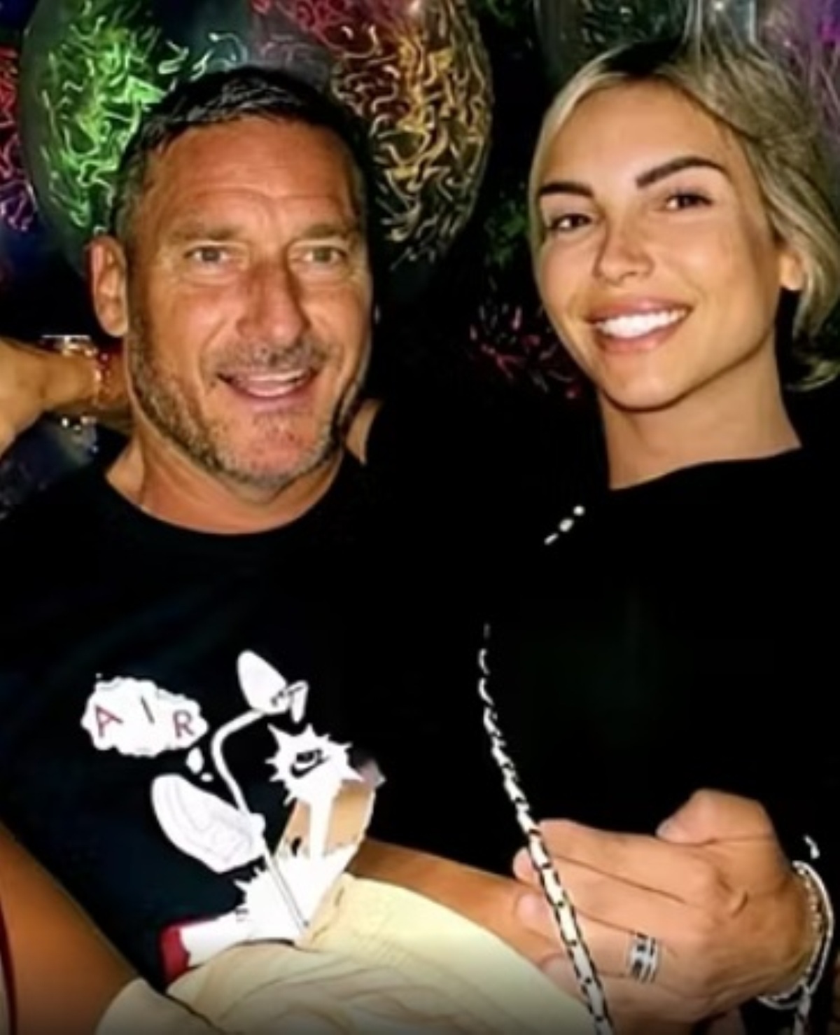 totti noemi anniversario guai in vista