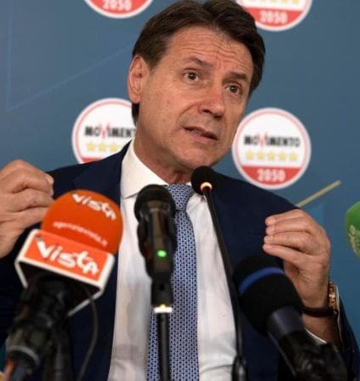 conte confermato presidente m5s