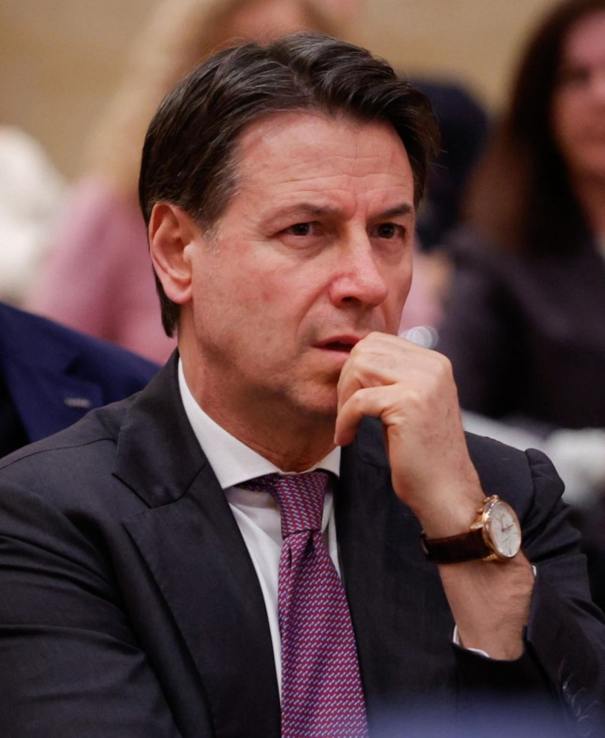 conte confermato presidente m5s
