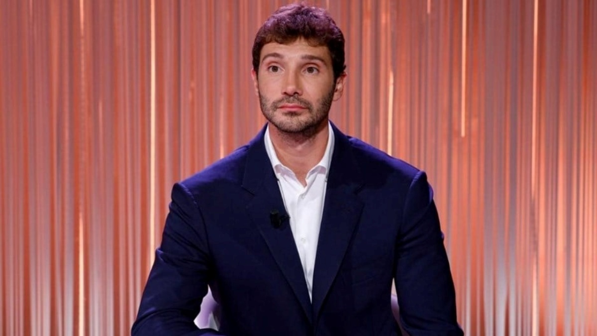 stefano de martino rompe silenzio video rubati