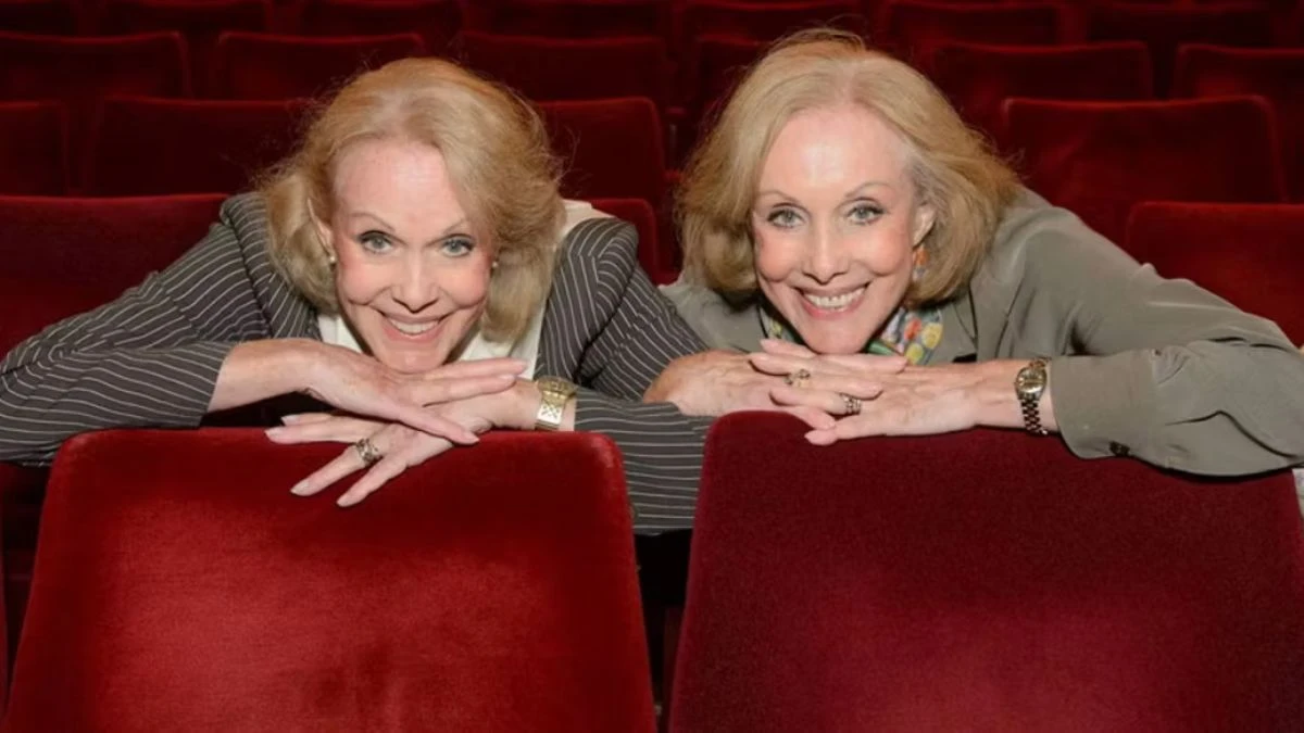 Le gemelle Kessler insieme durante una performance storica in tv