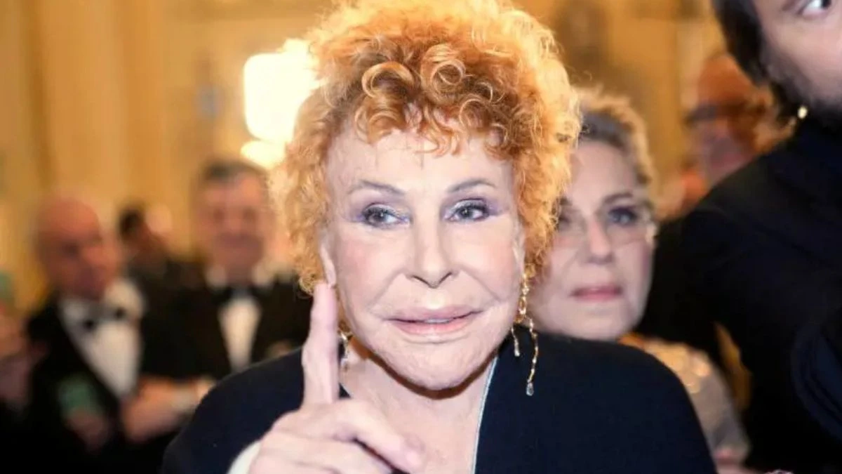 Ornella Vanoni e Andrèe Shammah insieme sorridenti