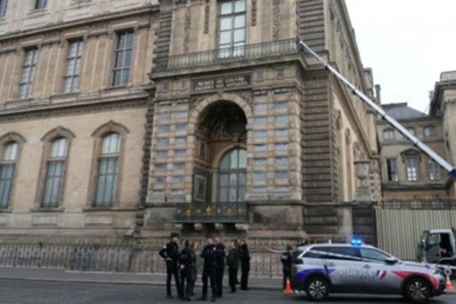 rapina louvre scoperta choc sicurezza