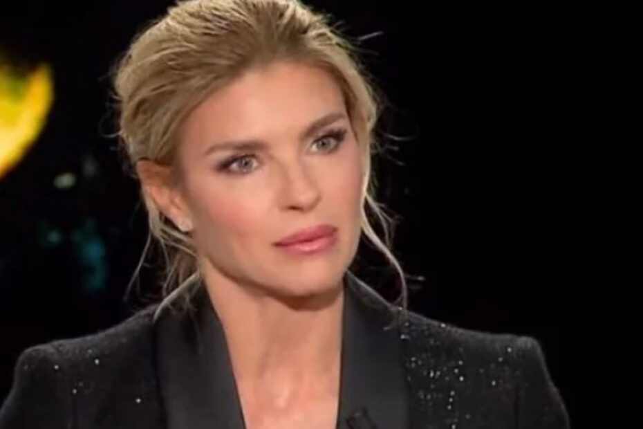Martina Colombari Critiche