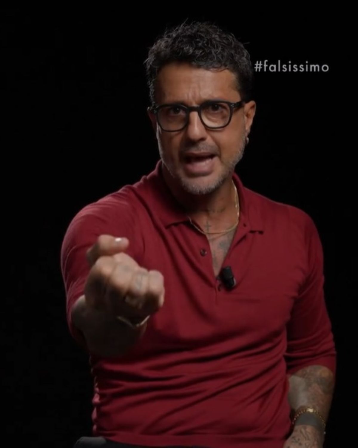 alfonso signorini decisione dopo accuse corona