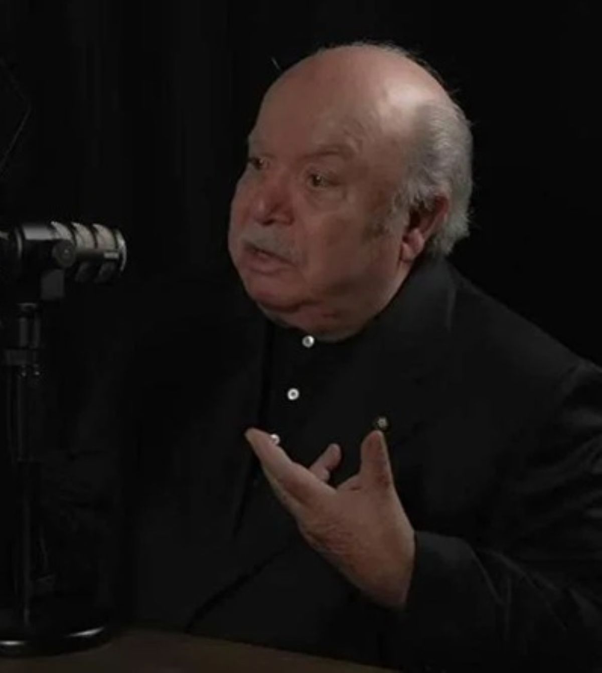 Lino Banfi garlasco so chi è stato