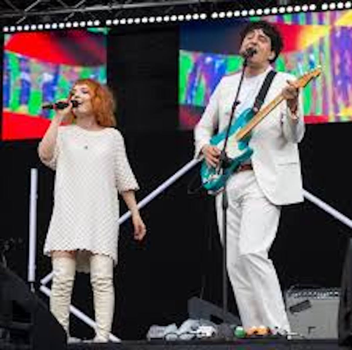 Chi sono Maria Antonietta e Colombre, cantanti a Sanremo 2026: età, altezza, peso, carriera, nomi veri, fidanzati