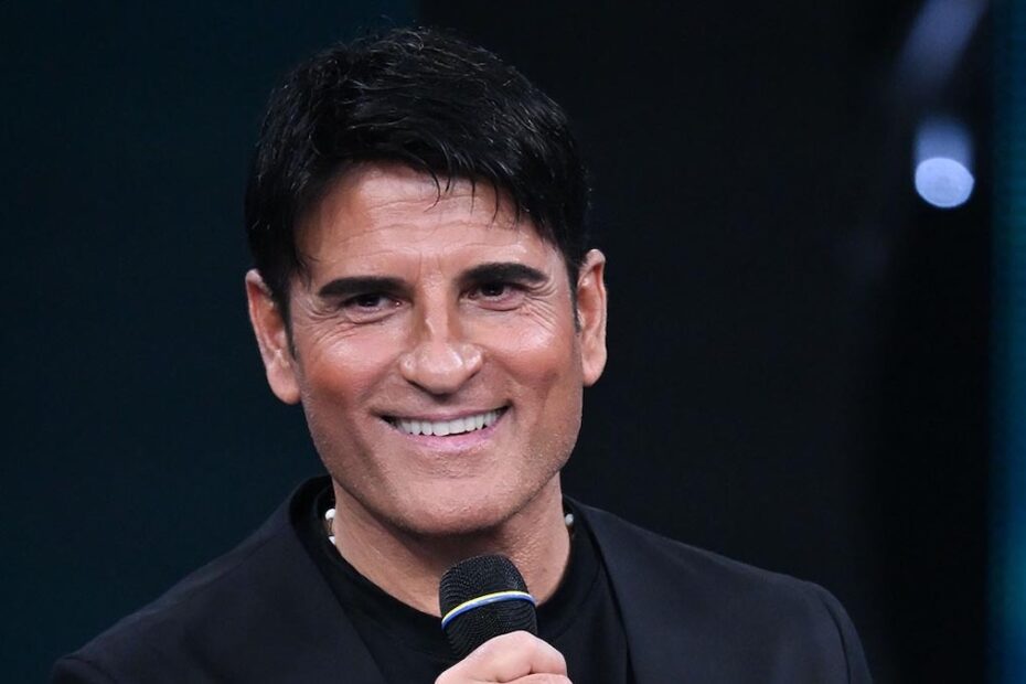 Chi è Sal Da Vinci a Sanremo 2026: età, altezza, peso, nome vero, origini, moglie e figli