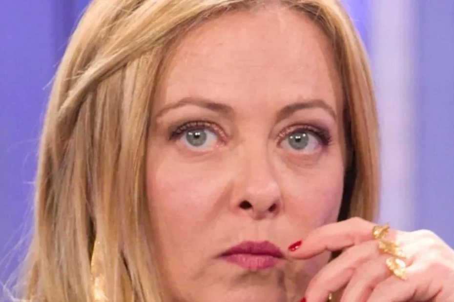 Giorgia Meloni al centro della polemica social dopo la morte del piccolo Domenico