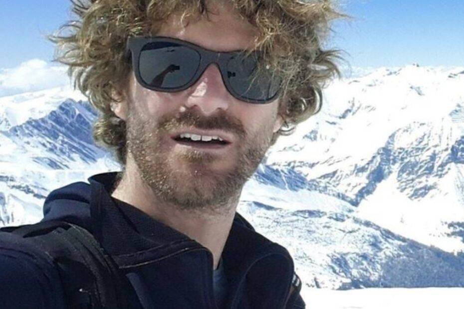 sciatore morto travolto valanga