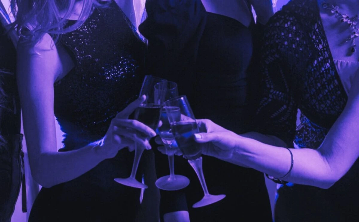 Immagine di una festa: riferimento ai festini citati nell’inchiesta