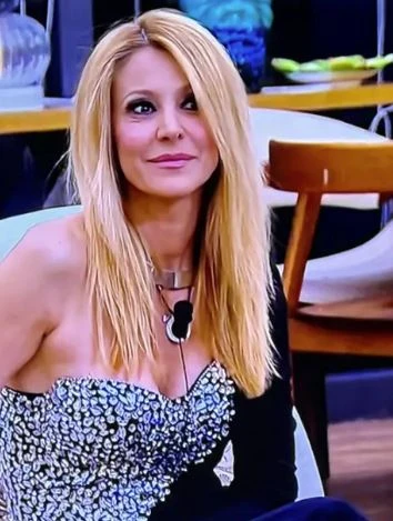 Adriana Volpe durante il televoto flash del Grande Fratello Vip 2026