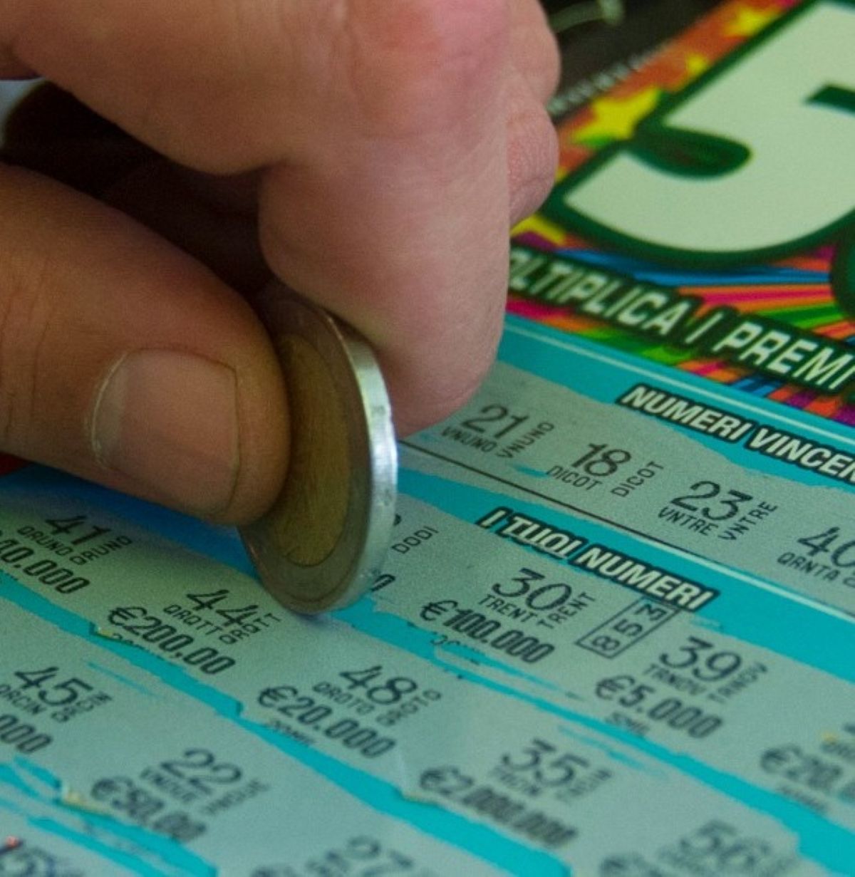 vince 2 milioni euro per caso