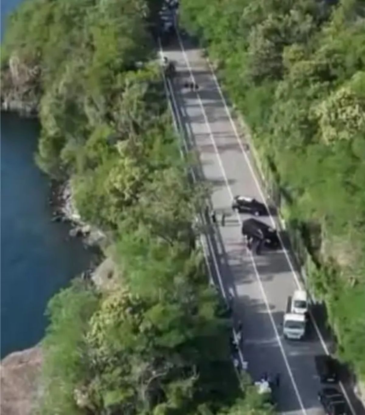 auto travolge ragazzi morta 17enne