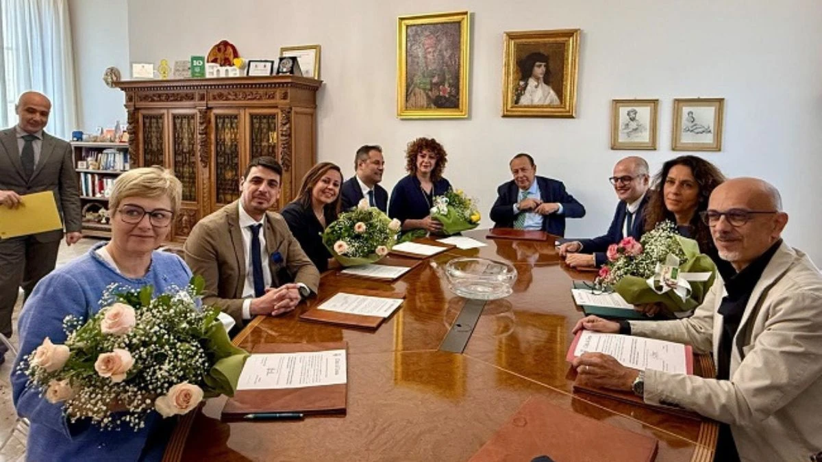 Il sindaco di Enna Vladimiro Crisafulli e il tema degli stipendi della giunta