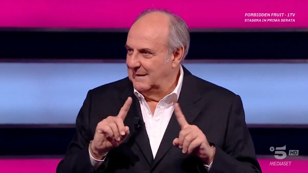 non farlo mai pi249 la ruota della fortuna gerry scotti 8216sgrida8217 samira il gesto da Caffeinamagazine.it non farlo mai pi249 la ruota della fortuna gerry scotti 8216sgrida8217 samira il gesto