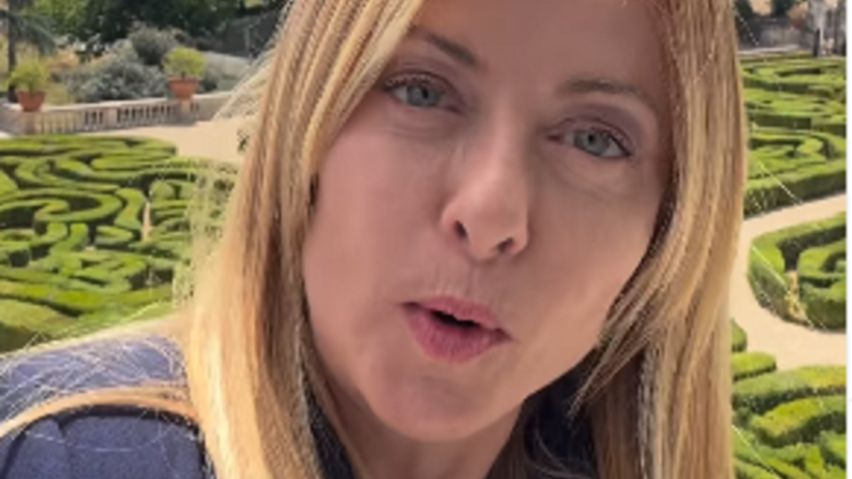 questo 232 per voi maturit224 2026 giorgia meloni sorprende gli studenti cosa 232 successo a poche ore dall8217esame da Caffeinamagazine.it questo 232 per voi maturit224 2026 giorgia meloni sorprende gli studenti cosa 232 successo a poche ore dall8217esame