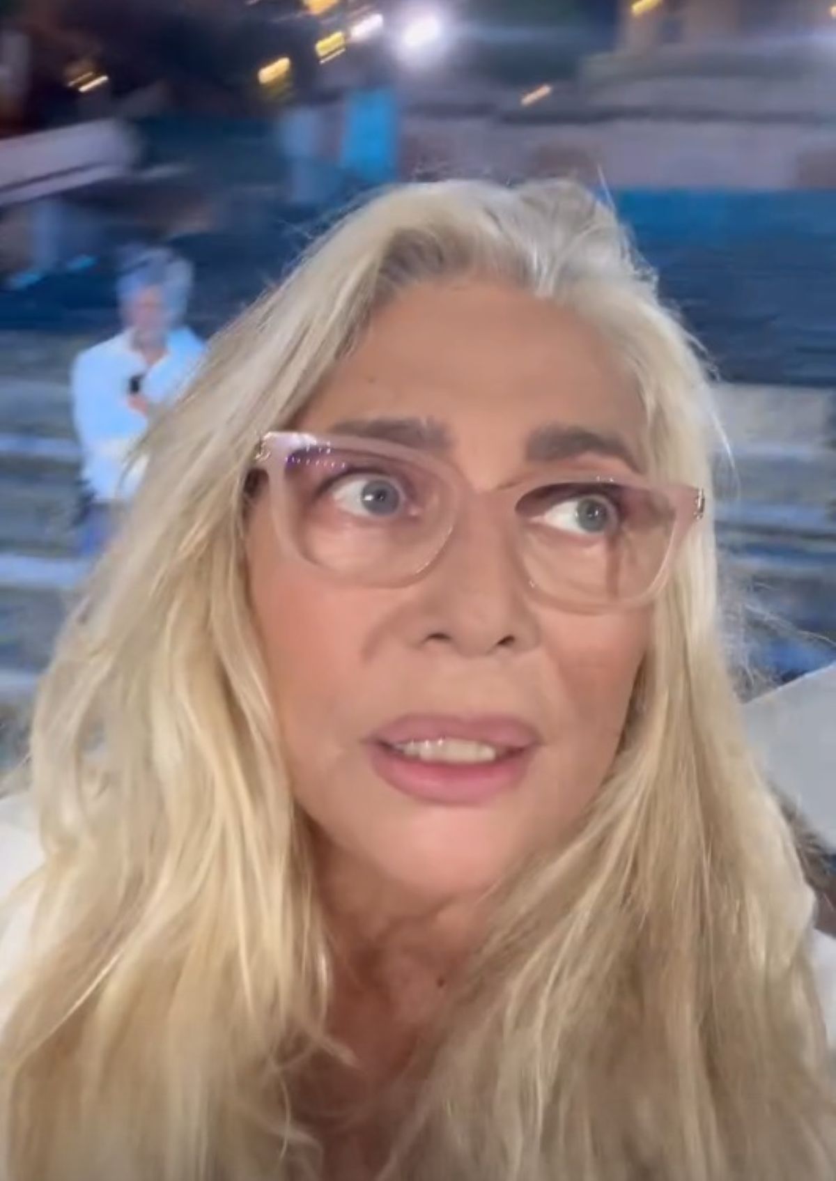 mara venier panico palco