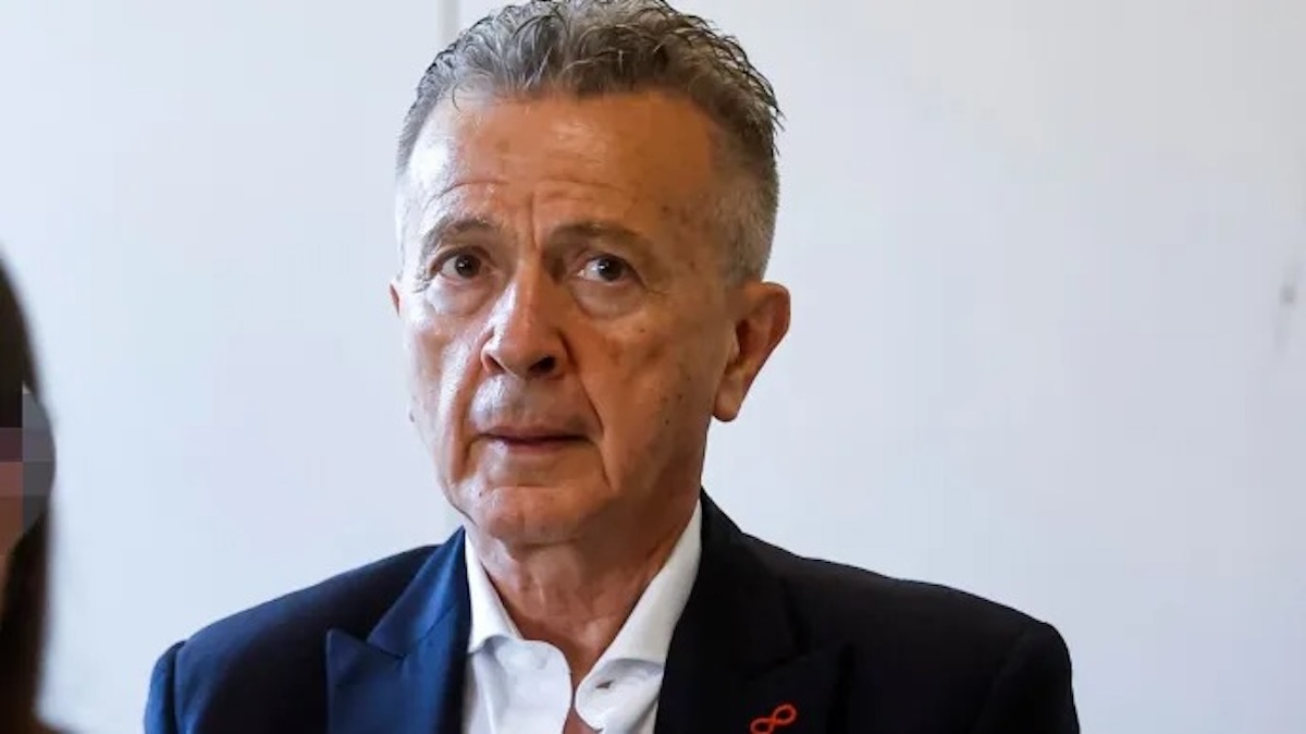 pupo torna a scuole per l8217esame di maturit224 a 71 anni il retroscena da Caffeinamagazine.it pupo torna a scuole per l8217esame di maturit224 a 71 anni il retroscena